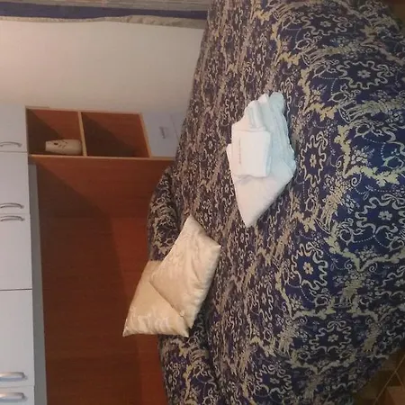 Semesterbostad Luella *