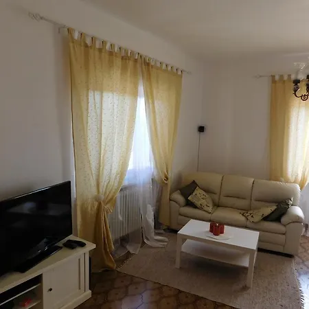 Luella Martina Franca